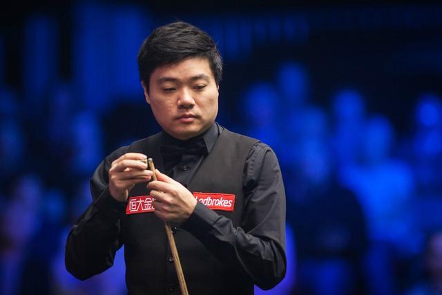 在比赛中展 在比赛中展