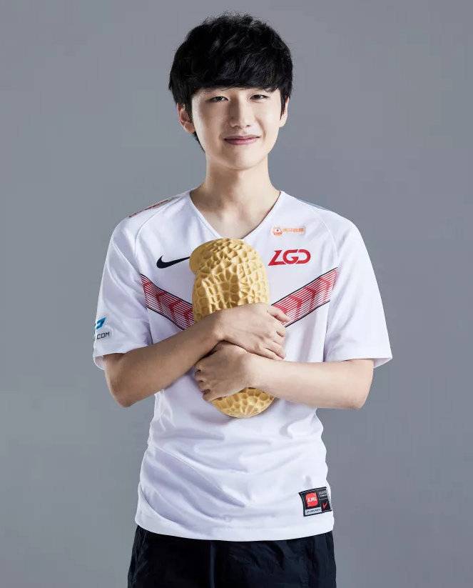 点球判罚失 点球判罚失